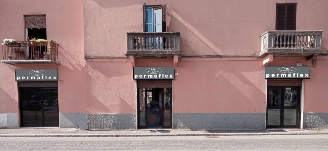 Il negozio visto da fuori